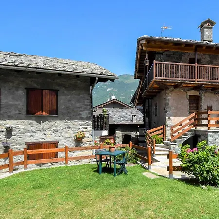 Les Cors-1 By Interhome Lägenhet Fenis